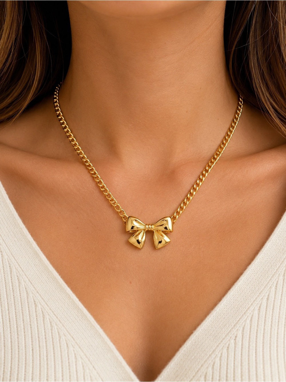 Gold bow necklace NEW